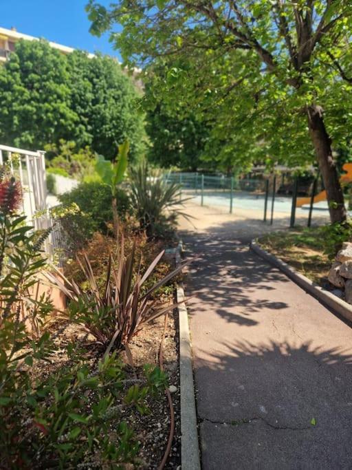 Appartement Vue Mer Sur Les Hauteurs De Nice Exteriör bild