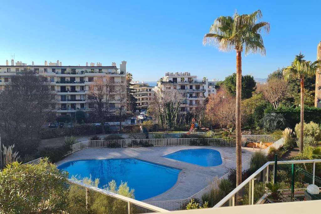 Appartement Vue Mer Sur Les Hauteurs De Nice Exteriör bild
