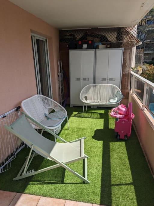 Appartement Vue Mer Sur Les Hauteurs De Nice Exteriör bild