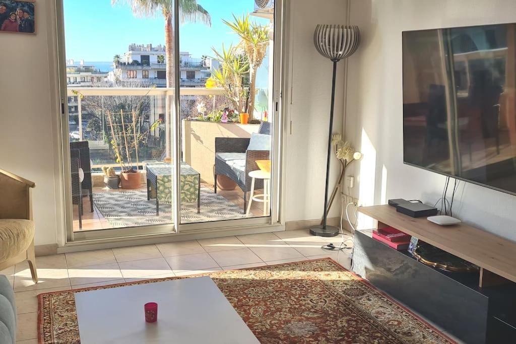 Appartement Vue Mer Sur Les Hauteurs De Nice Exteriör bild